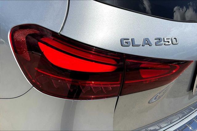 new 2025 Mercedes-Benz GLA 250 car, priced at $51,180