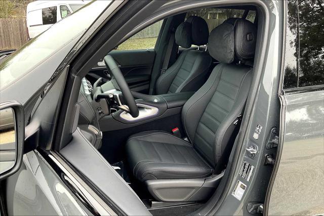 new 2025 Mercedes-Benz GLS 450 car, priced at $110,100