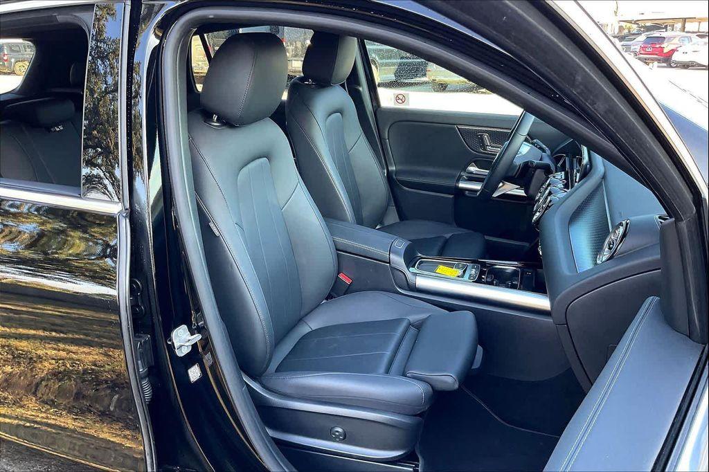 used 2025 Mercedes-Benz GLA 250 car, priced at $38,555