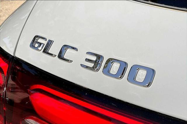 new 2025 Mercedes-Benz GLC 300 car, priced at $71,065