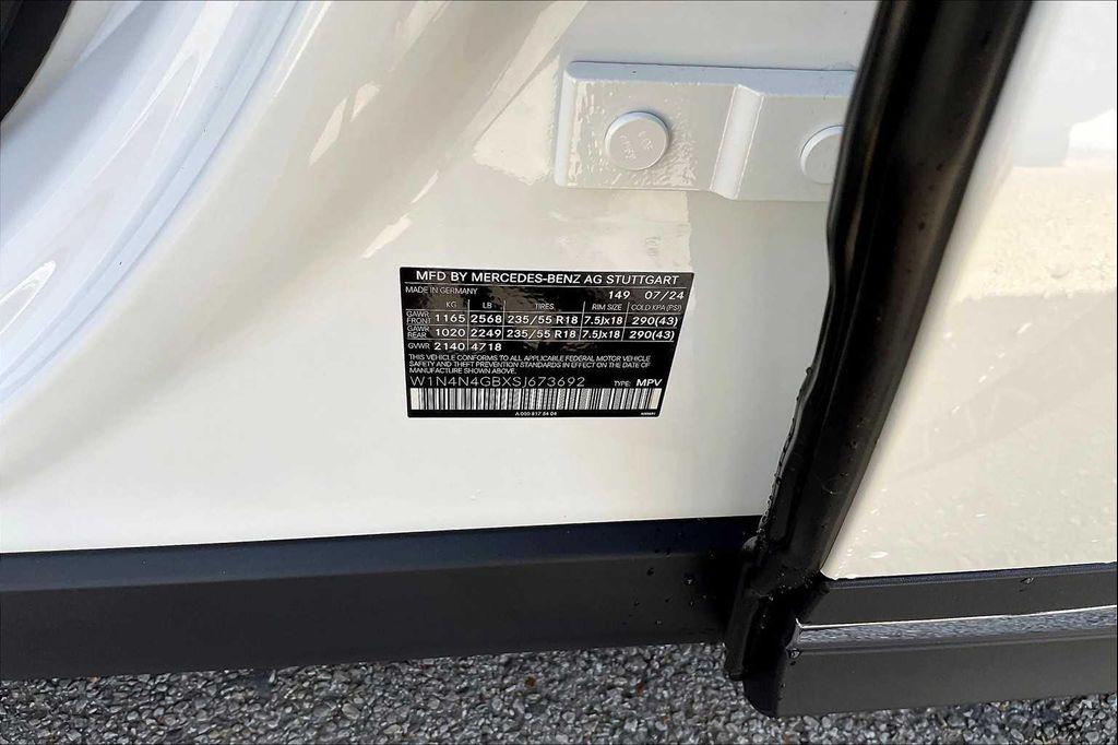 new 2025 Mercedes-Benz GLA 250 car, priced at $45,905