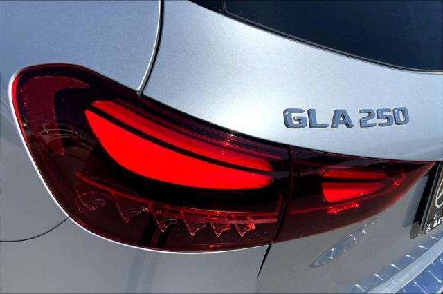 new 2025 Mercedes-Benz GLA 250 car, priced at $52,195