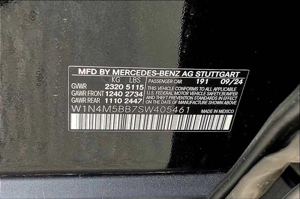 new 2025 Mercedes-Benz AMG GLB 35 car, priced at $69,740