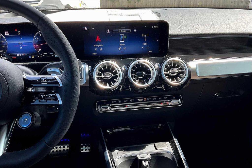 new 2025 Mercedes-Benz AMG GLB 35 car, priced at $69,740