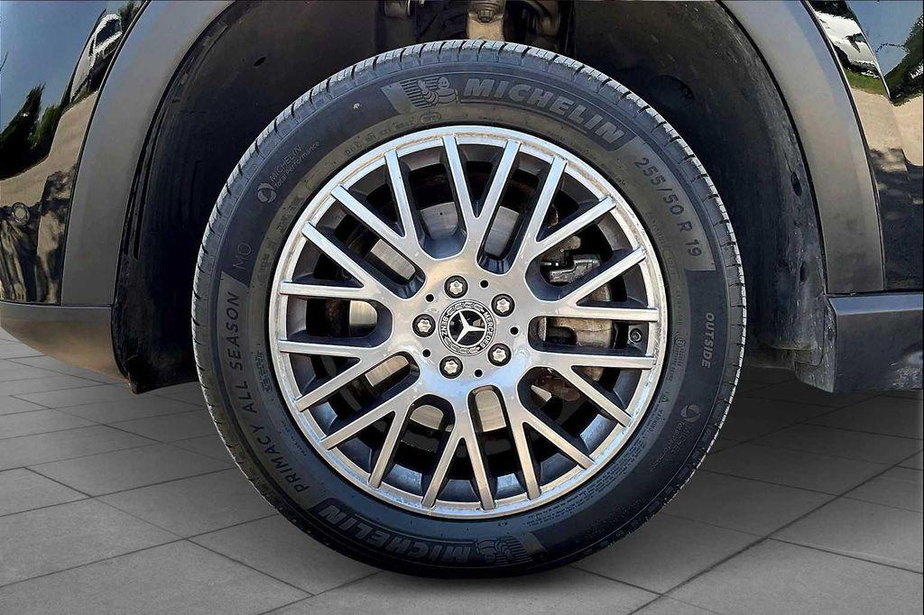 used 2021 Mercedes-Benz GLE 350 car, priced at $33,999
