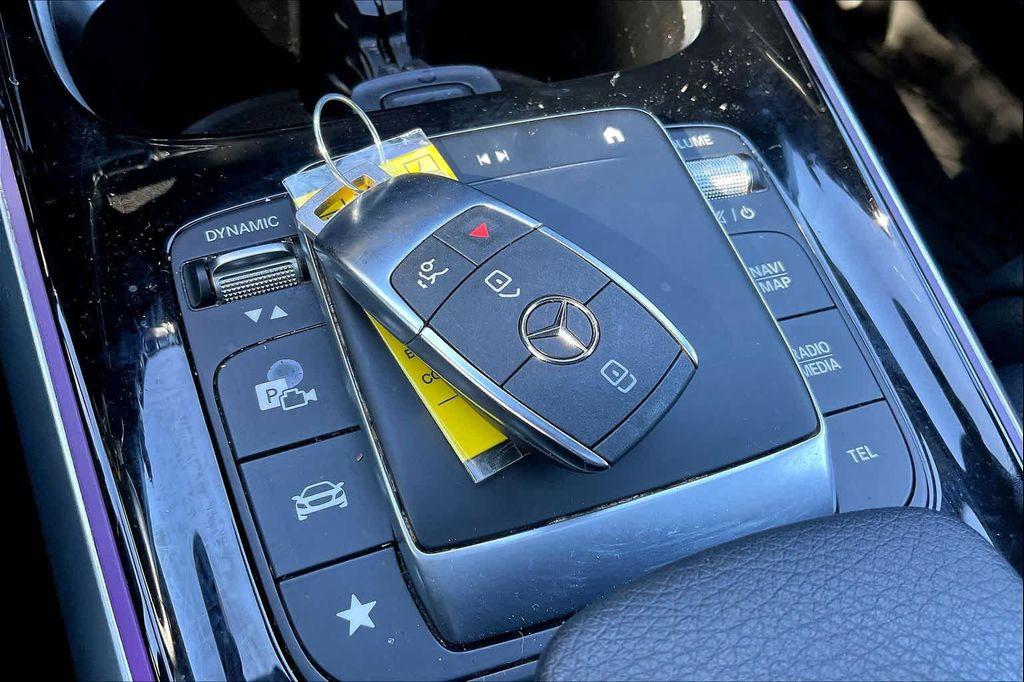 used 2023 Mercedes-Benz GLB 250 car, priced at $30,777