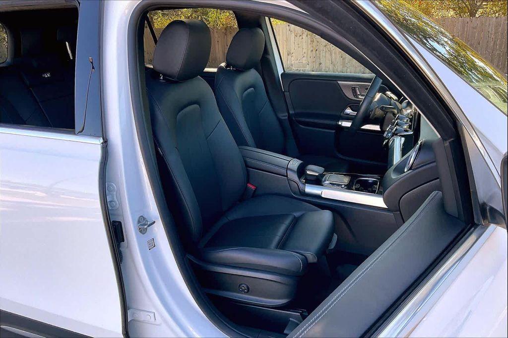 used 2023 Mercedes-Benz GLB 250 car, priced at $30,777