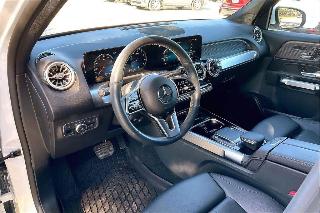 used 2023 Mercedes-Benz GLB 250 car, priced at $30,777