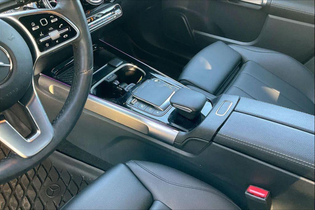 used 2023 Mercedes-Benz GLB 250 car, priced at $30,777