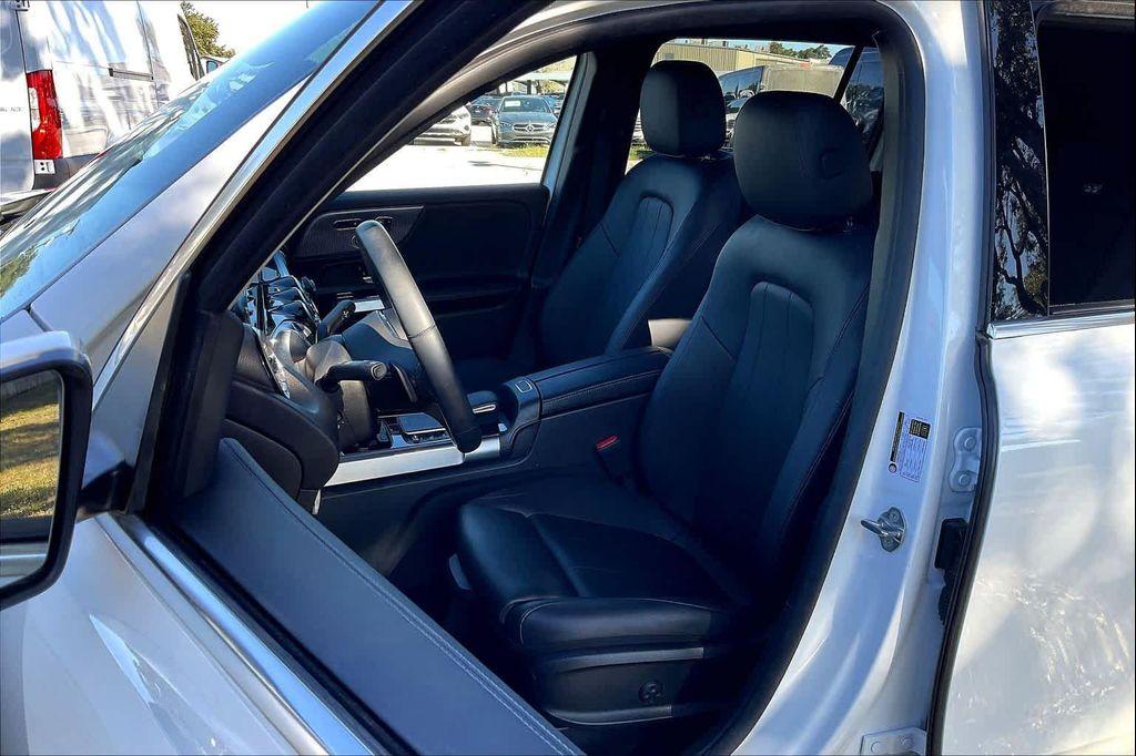 used 2023 Mercedes-Benz GLB 250 car, priced at $30,777