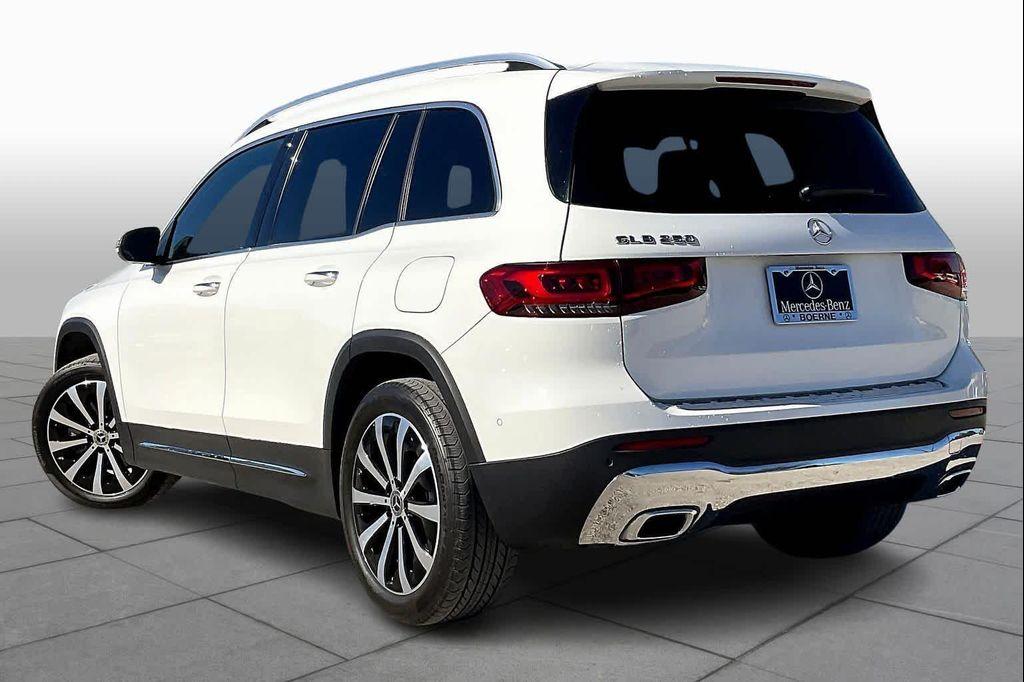 used 2023 Mercedes-Benz GLB 250 car, priced at $30,777