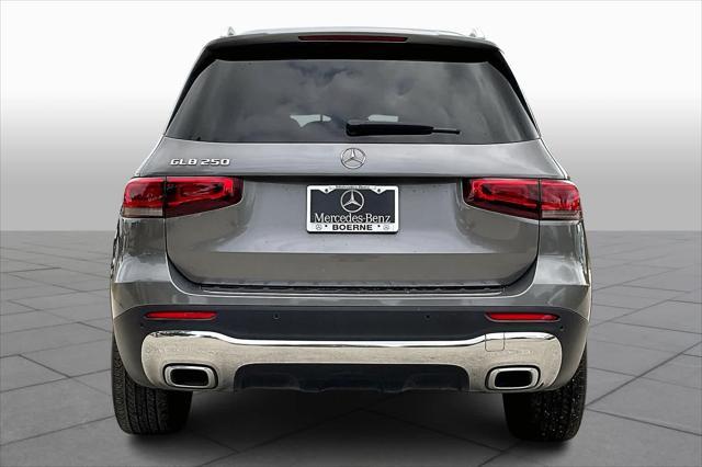 used 2022 Mercedes-Benz GLB 250 car, priced at $31,213