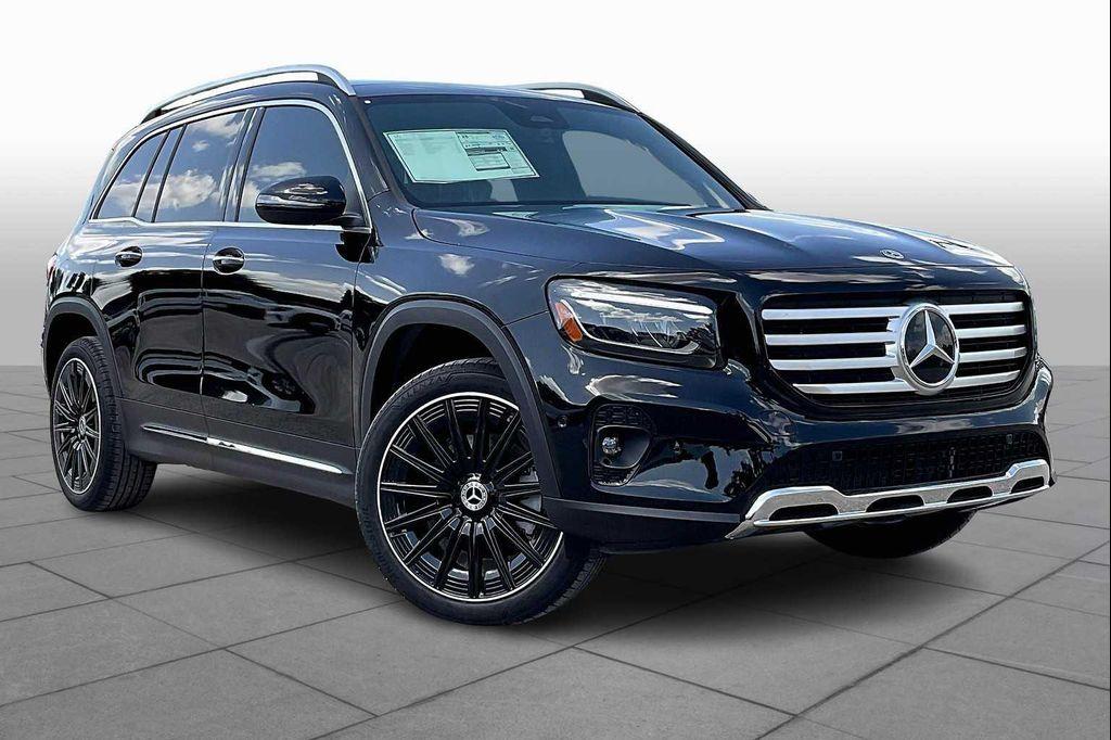 new 2025 Mercedes-Benz GLB 250 car, priced at $54,765