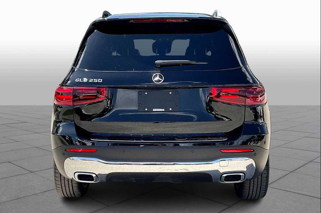 new 2025 Mercedes-Benz GLB 250 car, priced at $54,765