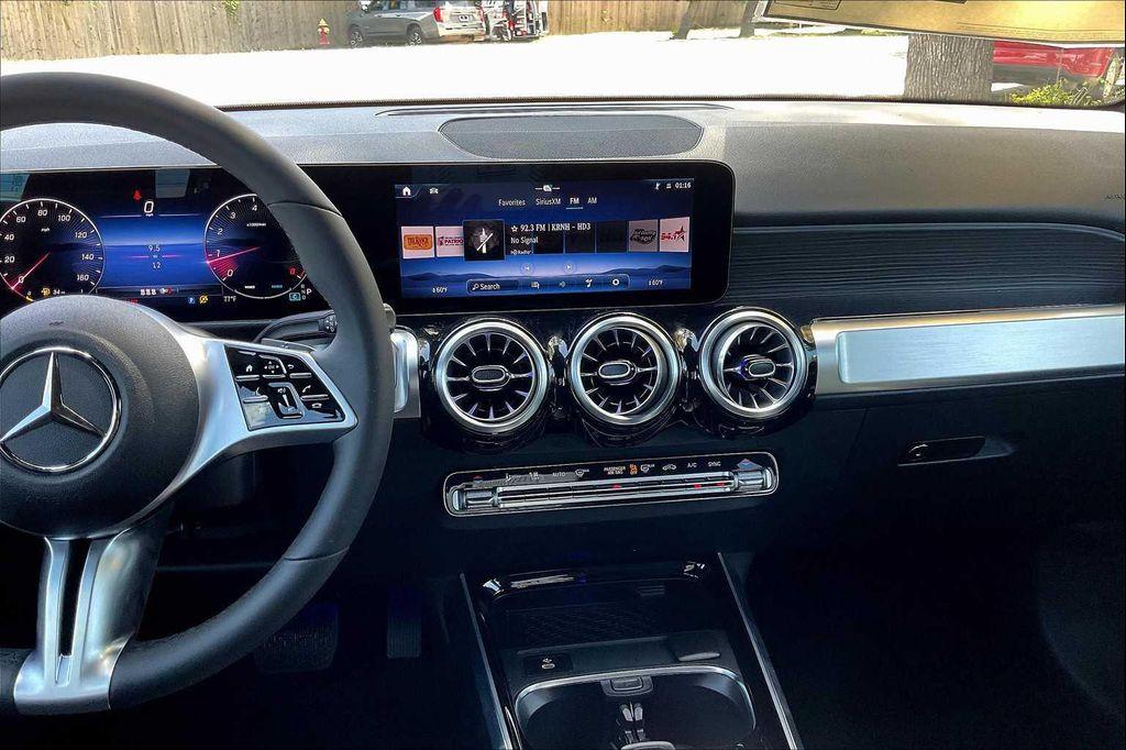 new 2025 Mercedes-Benz GLB 250 car, priced at $54,765