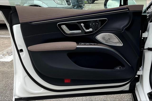 new 2024 Mercedes-Benz EQS 450 car, priced at $122,045