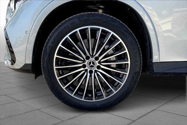 new 2025 Mercedes-Benz GLC 350e car, priced at $71,210