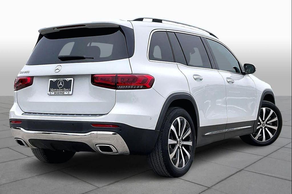 used 2022 Mercedes-Benz GLB 250 car, priced at $31,018