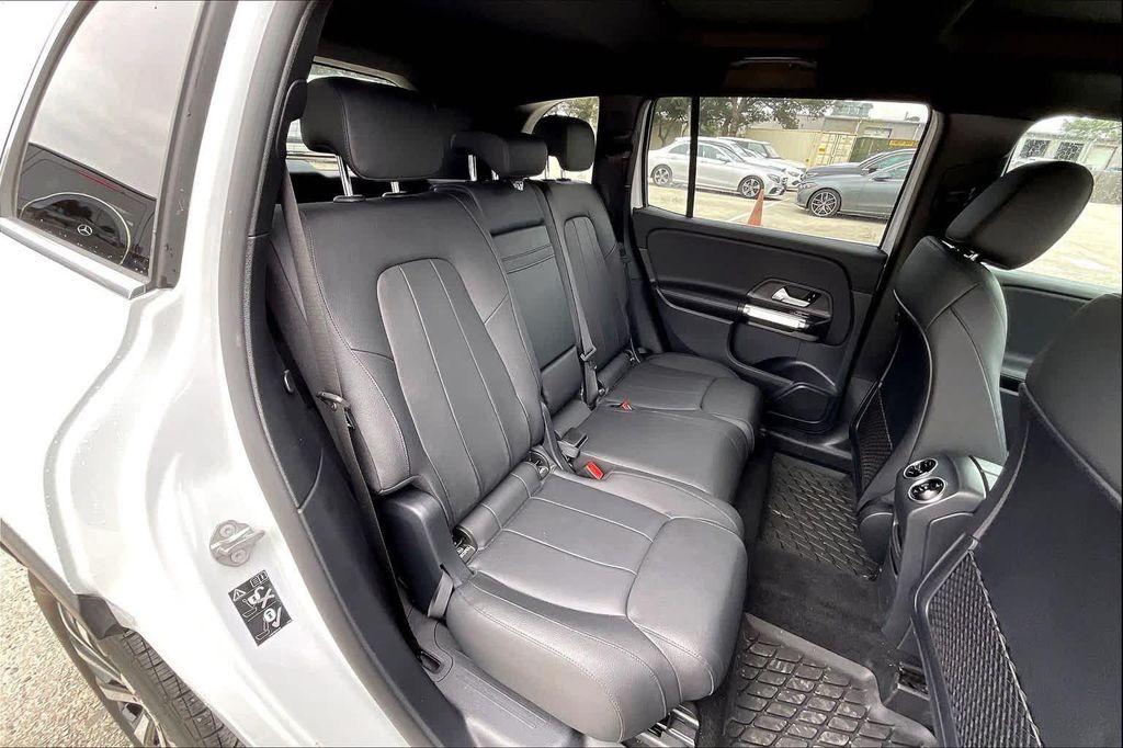 used 2022 Mercedes-Benz GLB 250 car, priced at $31,018