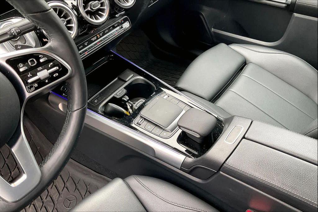 used 2022 Mercedes-Benz GLB 250 car, priced at $31,018