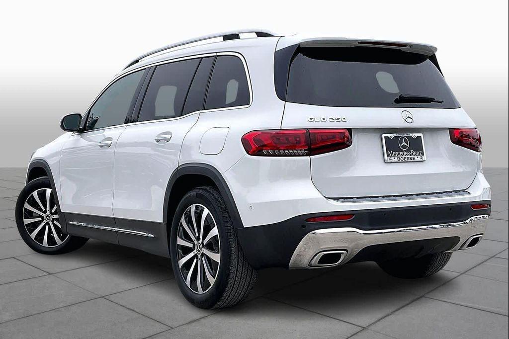 used 2022 Mercedes-Benz GLB 250 car, priced at $31,018