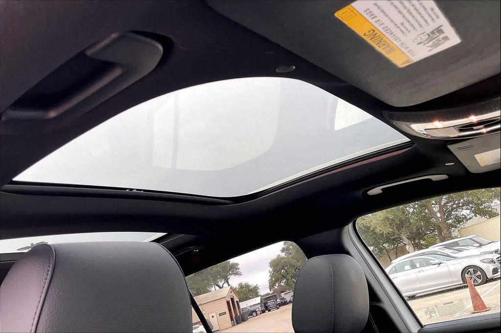 used 2022 Mercedes-Benz GLB 250 car, priced at $31,018