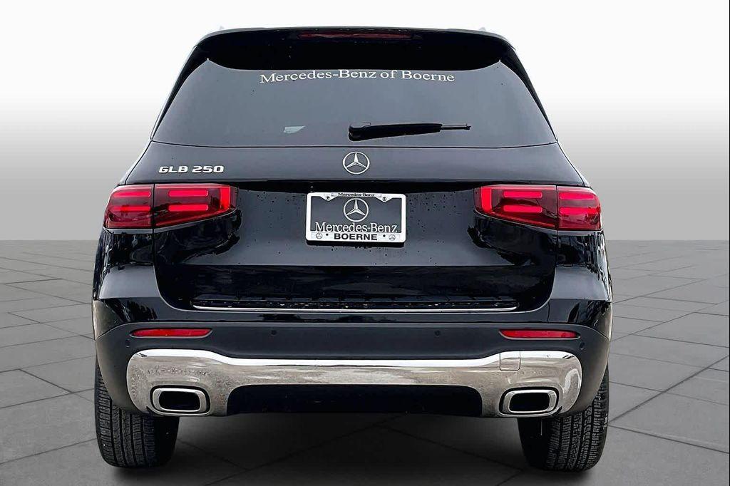used 2025 Mercedes-Benz GLB 250 car, priced at $40,877