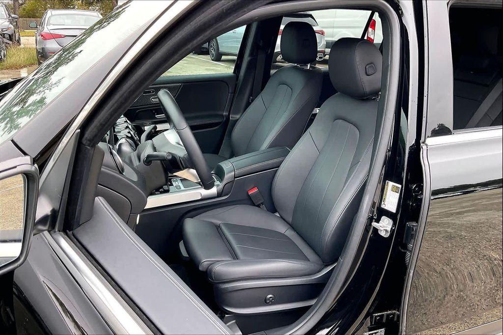 used 2025 Mercedes-Benz GLB 250 car, priced at $40,877