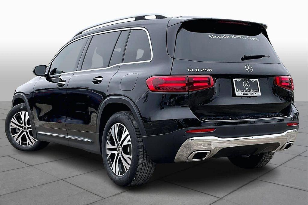 used 2025 Mercedes-Benz GLB 250 car, priced at $40,877