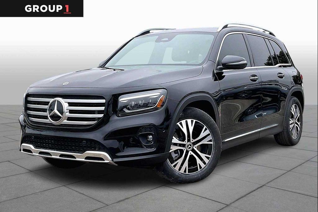 used 2025 Mercedes-Benz GLB 250 car, priced at $40,877