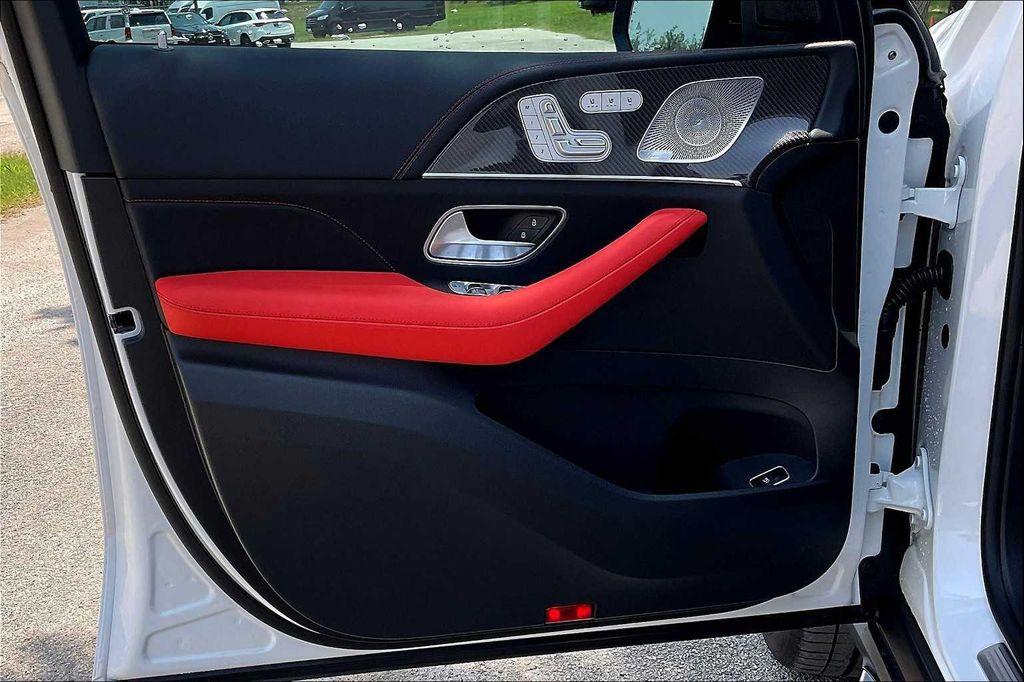 new 2025 Mercedes-Benz AMG GLE 53 car, priced at $106,865