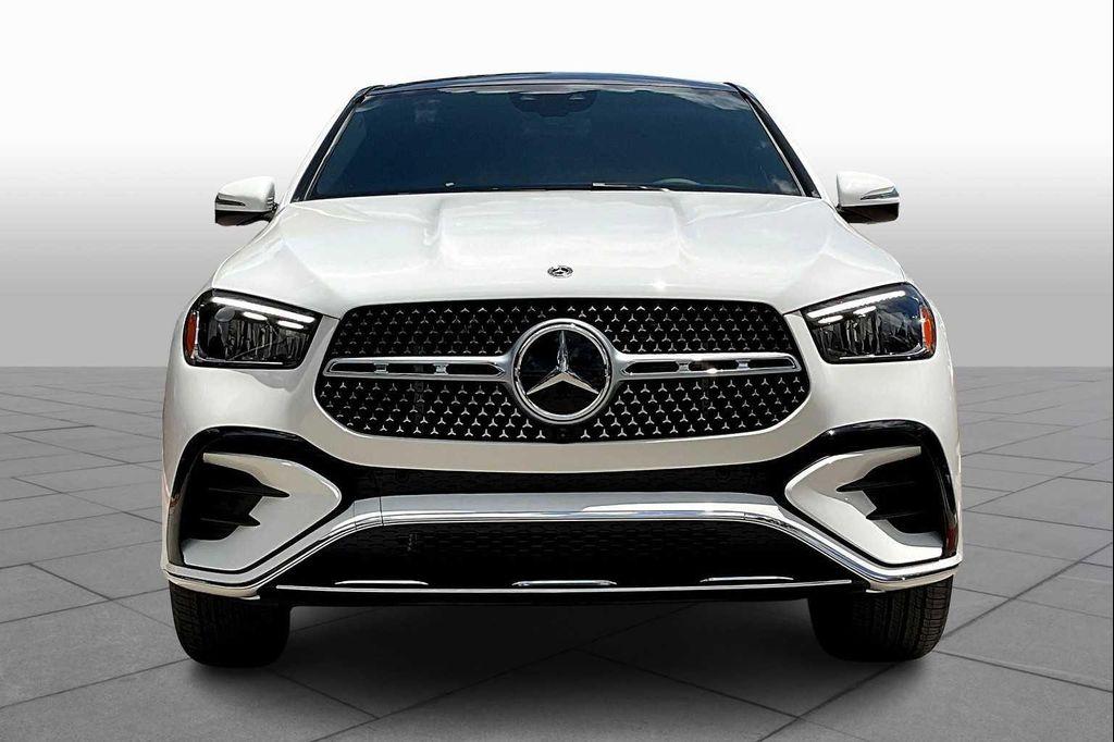 new 2025 Mercedes-Benz GLE 450 car, priced at $84,130