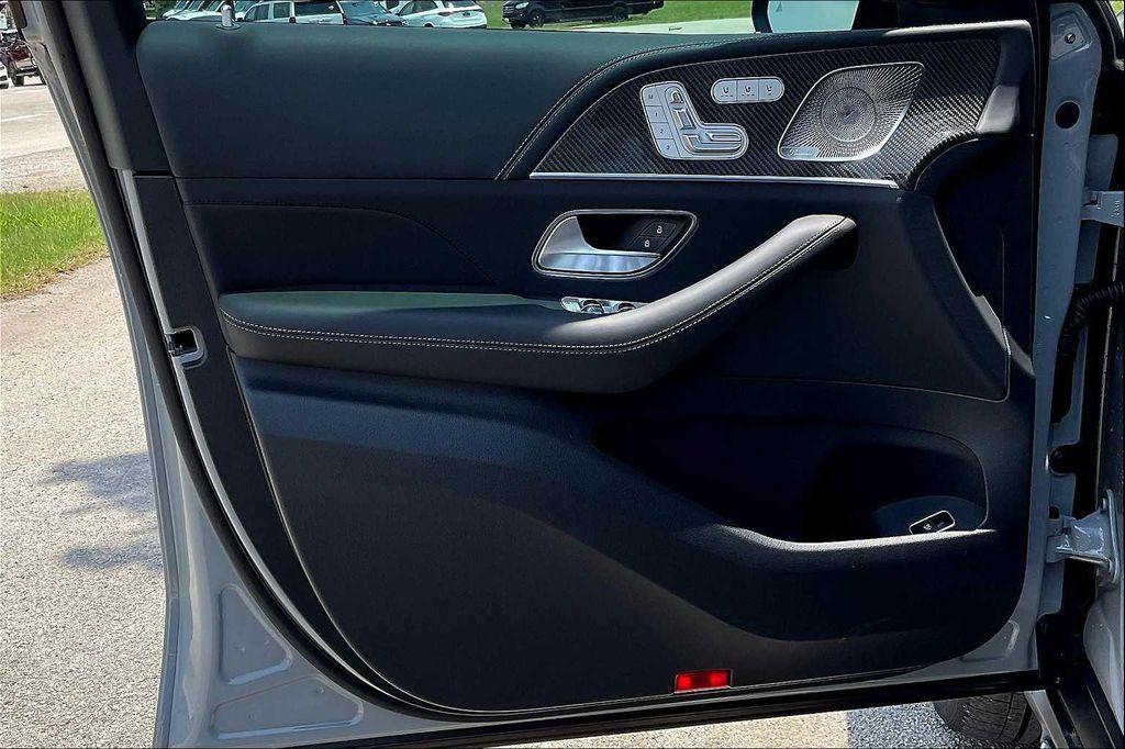new 2025 Mercedes-Benz AMG GLE 53 car, priced at $107,410