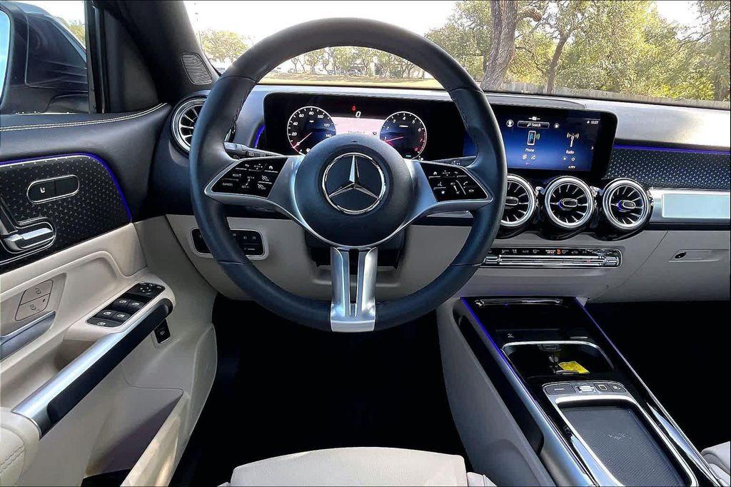used 2025 Mercedes-Benz GLB 250 car, priced at $40,282