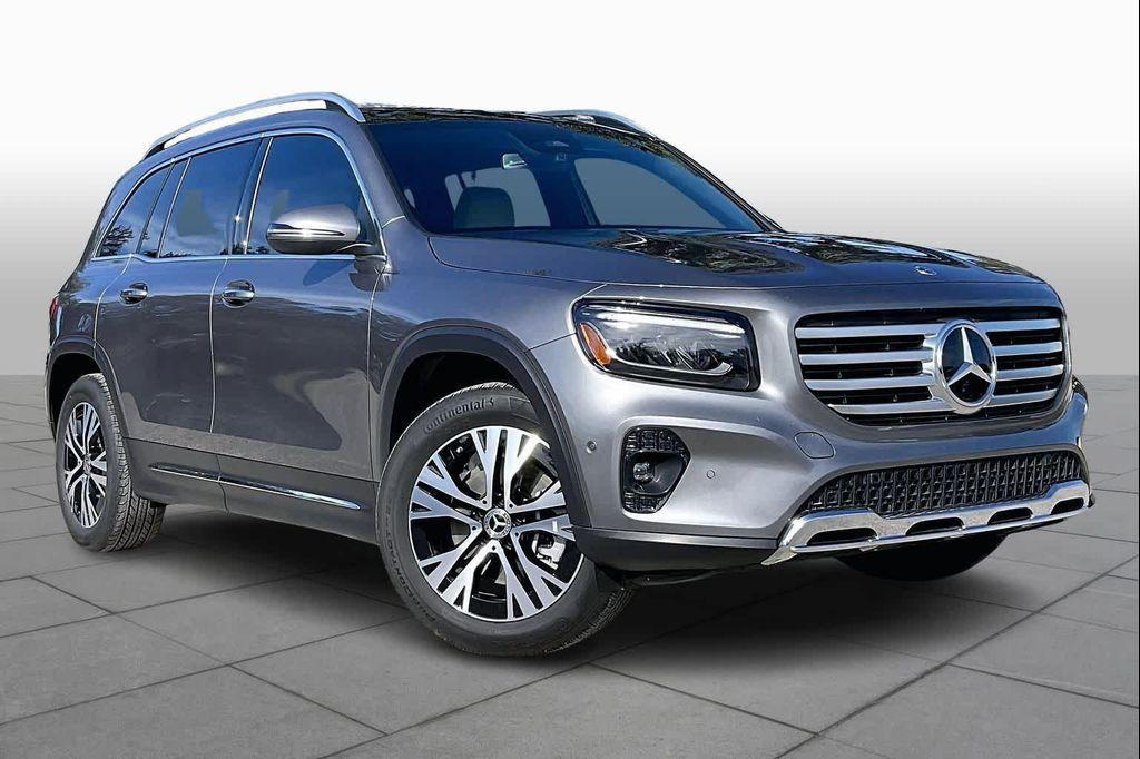 used 2025 Mercedes-Benz GLB 250 car, priced at $40,282
