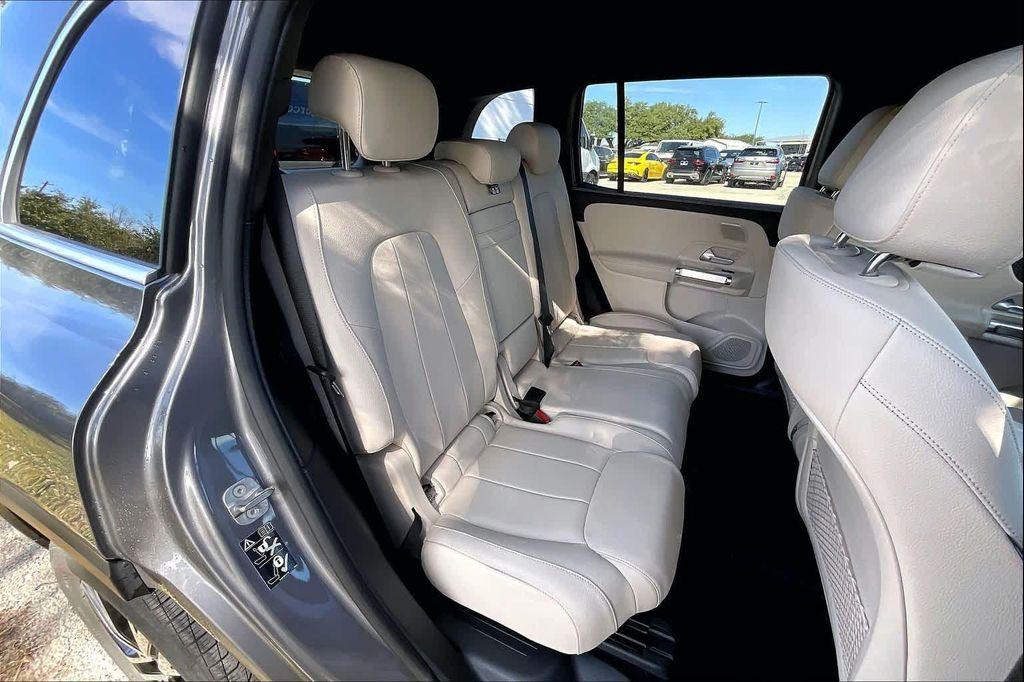 used 2025 Mercedes-Benz GLB 250 car, priced at $40,282