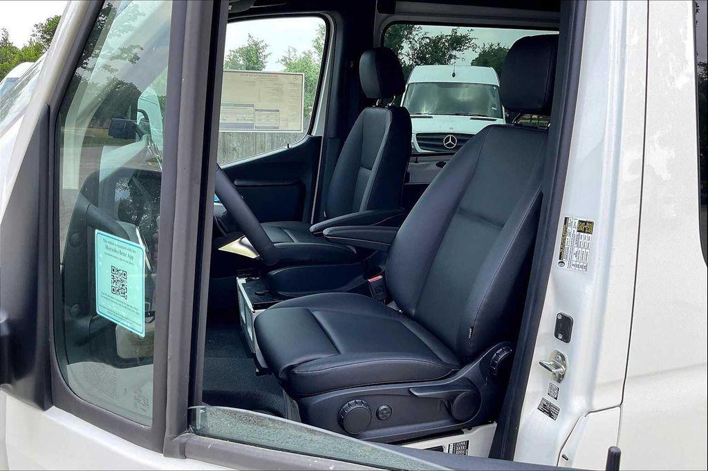 new 2025 Mercedes-Benz Sprinter 2500 car, priced at $79,558