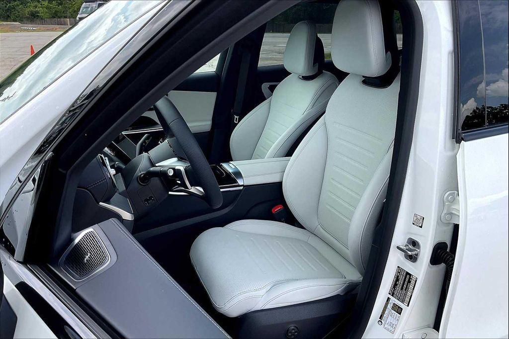 new 2025 Mercedes-Benz GLC 350e car, priced at $70,510