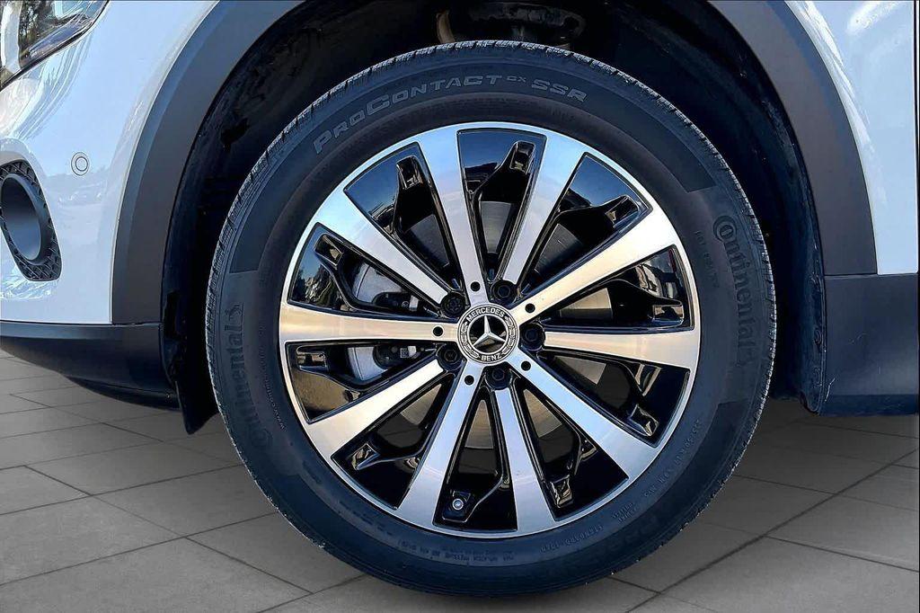 used 2023 Mercedes-Benz GLB 250 car, priced at $33,444