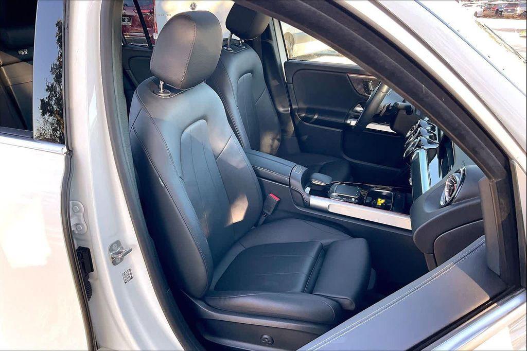 used 2023 Mercedes-Benz GLB 250 car, priced at $33,444