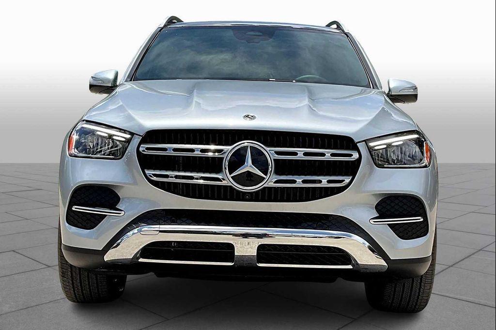 new 2025 Mercedes-Benz GLE 450 car, priced at $75,795