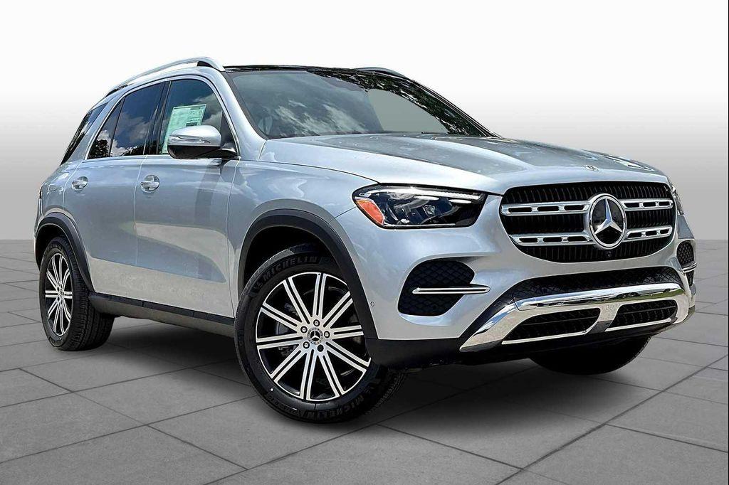new 2025 Mercedes-Benz GLE 450 car, priced at $75,795