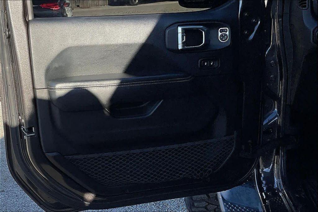 used 2018 Jeep Wrangler Unlimited car, priced at $24,204