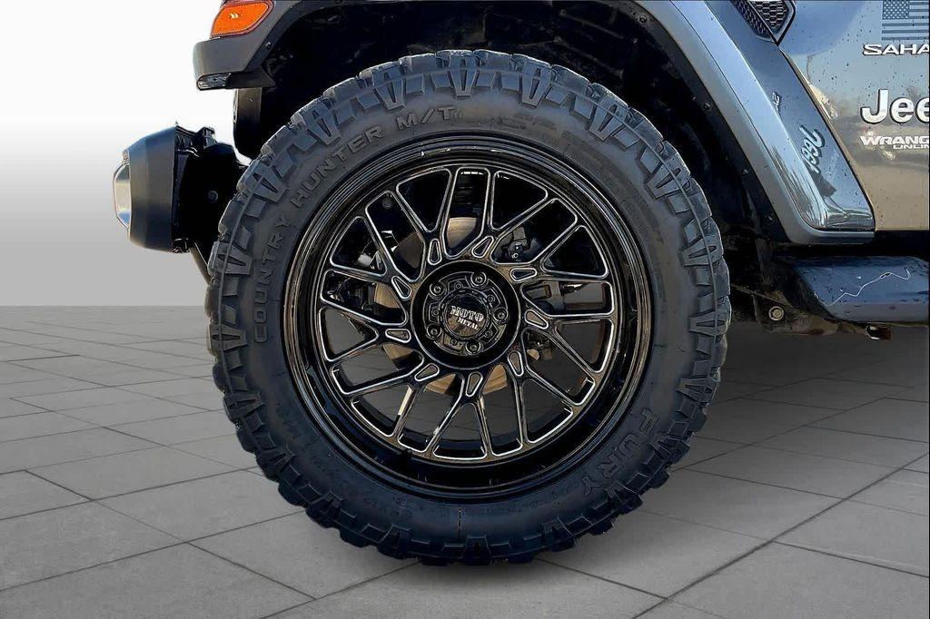 used 2018 Jeep Wrangler Unlimited car, priced at $24,204