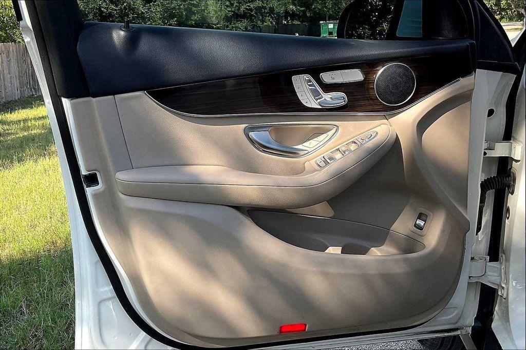 used 2022 Mercedes-Benz GLC 300 car, priced at $32,555