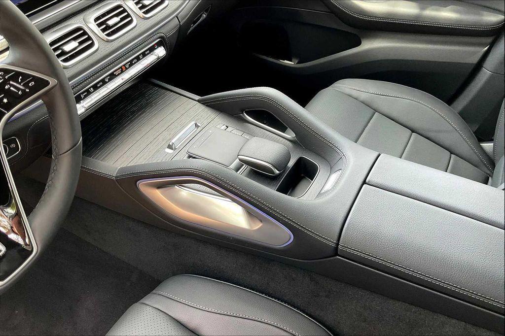 new 2025 Mercedes-Benz GLE 350 car, priced at $76,070
