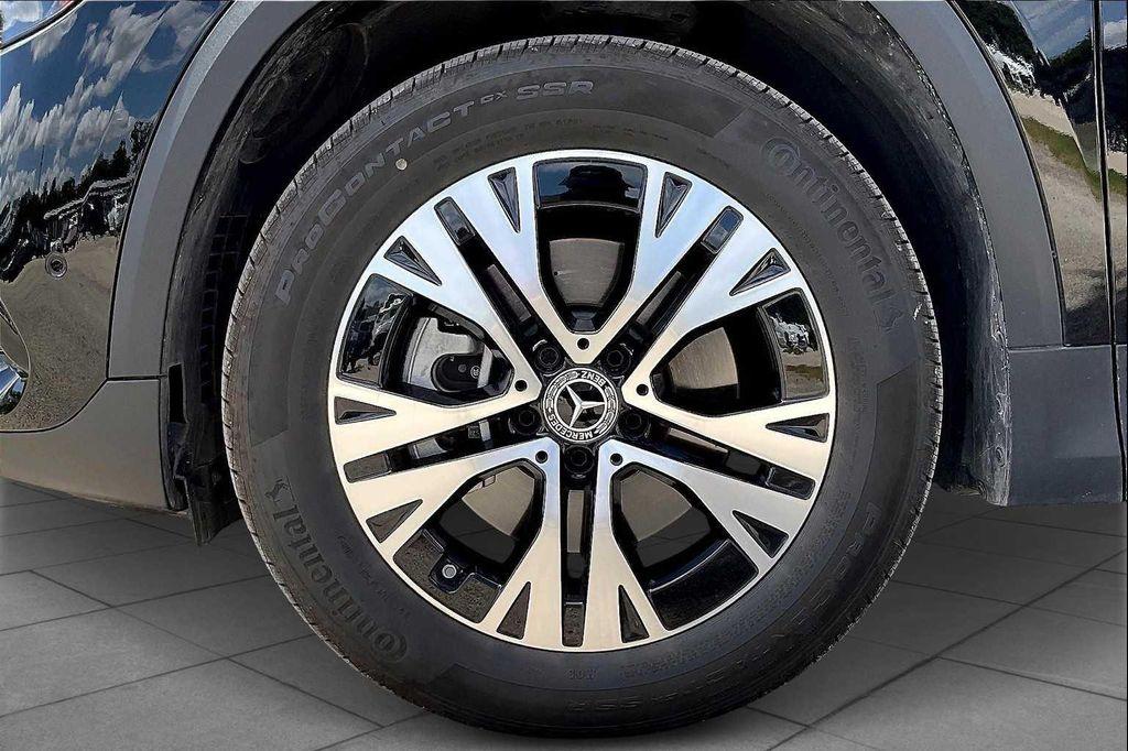 used 2025 Mercedes-Benz GLA 250 car, priced at $35,114