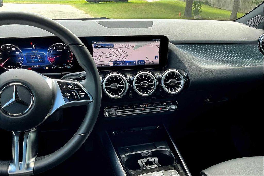 used 2025 Mercedes-Benz GLA 250 car, priced at $35,114