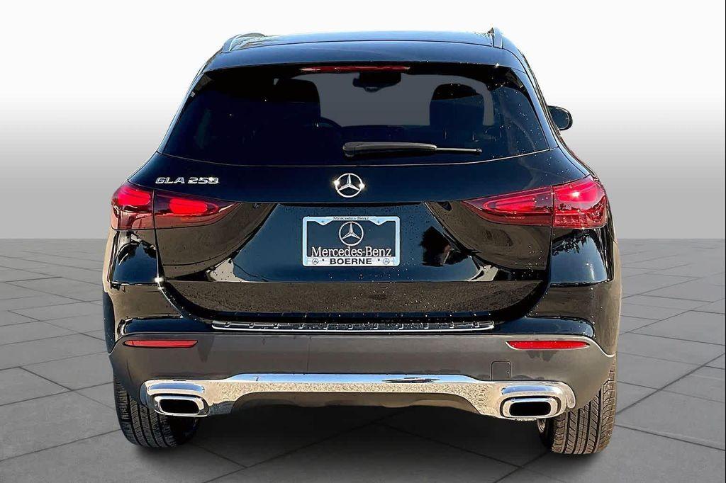 used 2025 Mercedes-Benz GLA 250 car, priced at $35,333