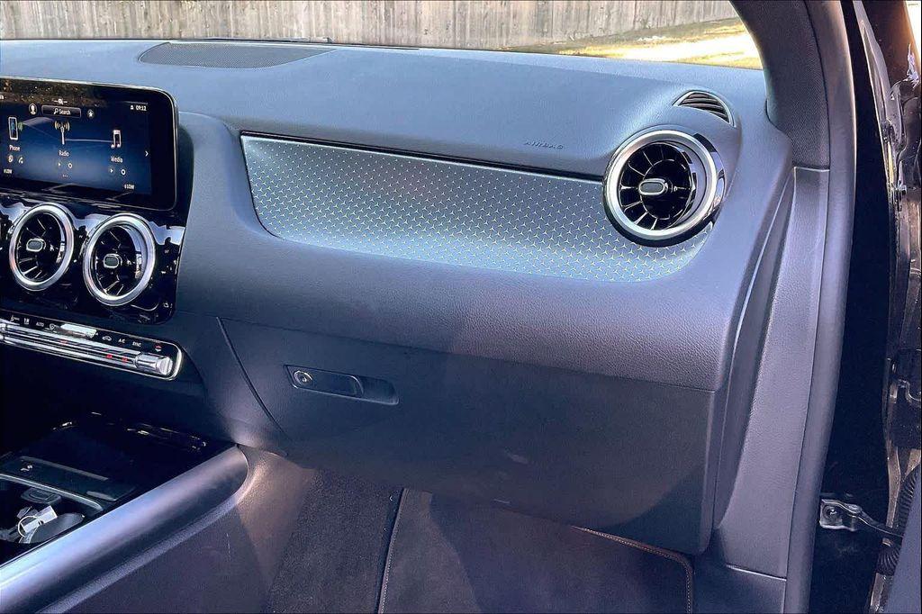 used 2025 Mercedes-Benz GLA 250 car, priced at $35,333